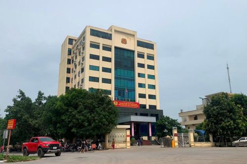 Thanh Hóa: Cần làm rõ nhóm người thu tiền gửi xe trước cửa trụ sở công an