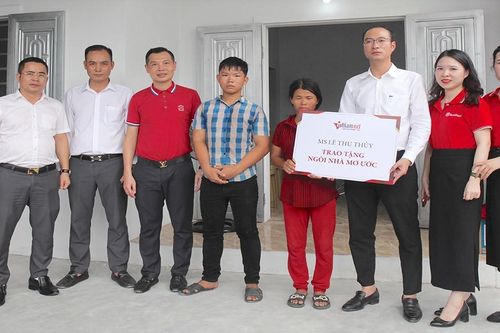 Ngôi nhà mơ ước cho 2 mẹ con ăn xin ở Nghệ An