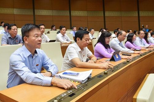 Quốc hội biểu quyết thông qua Nghị quyết thí điểm một số cơ chế, chính sách đặc thù phát triển TP Hồ Chí Minh