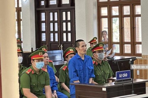 Nghịch tử dùng kéo sát hại cha ruột không được giảm án