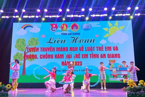 Sôi động sân chơi tìm hiểu Luật Trẻ em tại Liên hoan tuyên truyền măng non tỉnh An Giang