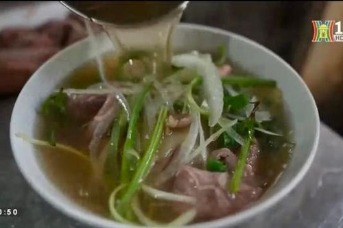 Bánh phở thái tay - Nét riêng trong ẩm thực Hà Nội