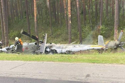 Trực thăng quân sự rơi ở Belarus, nghi là 'xe tăng bay' Mi-24 của Nga