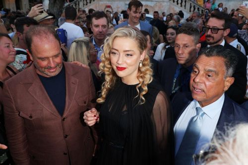 Amber Heard trở lại showbiz