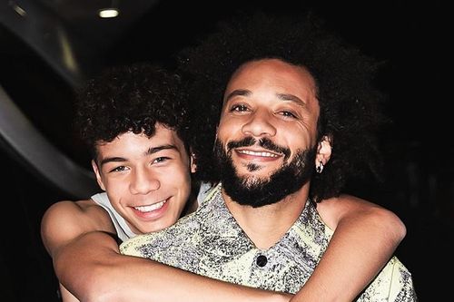 Con trai Marcelo ăn mừng như CR7 trong lễ tốt nghiệp