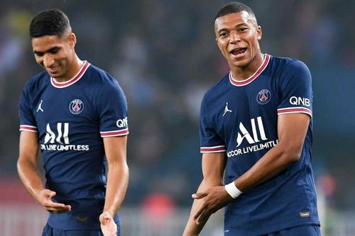 Mẹ Mbappe bị chỉ trích vì lôi kéo Hakimi