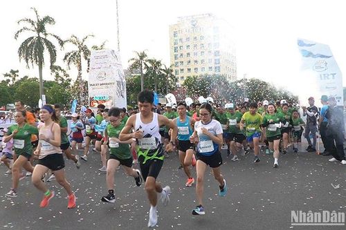 Hơn 3.000 vận động viên tham gia giải Tam Kỳ Discovery Marathon 2023