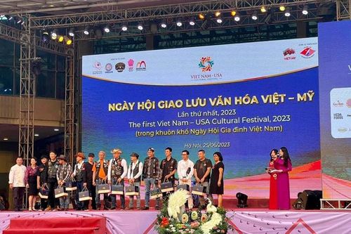 Nhiều hoạt động thú vị trong Ngày hội giao lưu văn hóa Việt-Mỹ