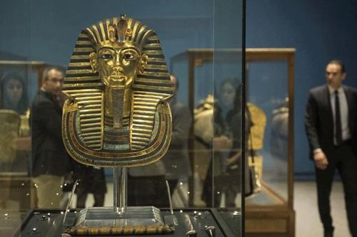 Chấn động tuyên bố: Pharaoh Tutankhamun tử vong do... say rượu?