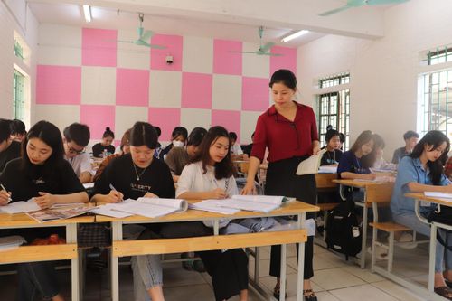 Vai trò của chi tiết trong truyện ngắn tự sự