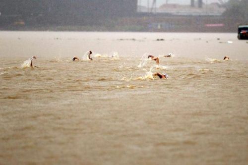 Học sinh lớp 12 tử vong khi tham gia hội bơi tại Quảng Ninh