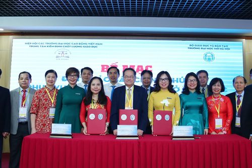 Hoàn thành khảo sát đánh giá ngoài Trường ĐH Mở Hà Nội