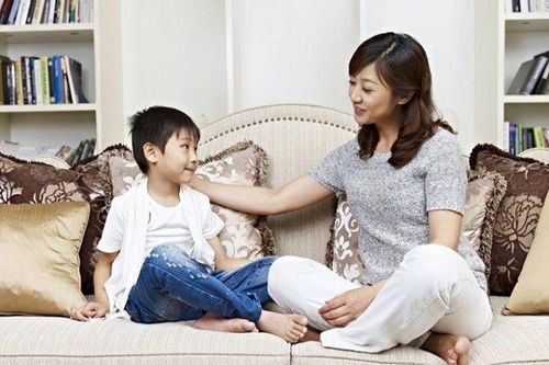 Cách ứng xử với trẻ chống đối không dùng đòn roi
