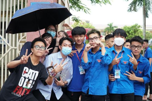 Cùng con hóa giải áp lực tâm lý trước kỳ thi