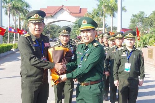 Giữ gìn, củng cố và phát huy tình đoàn kết, hữu nghị, hiểu biết lẫn nhau của sĩ quan trẻ Biên phòng Việt Nam - Lào