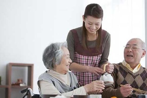 Cha mẹ hiện đại - Chọn ở gần hay chung sống