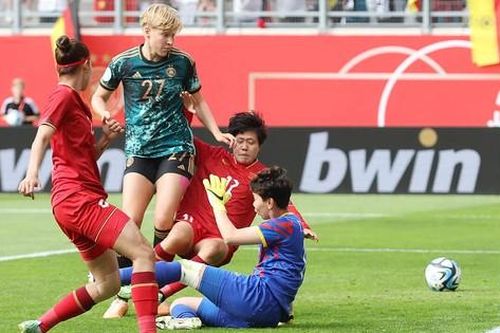 Báo Đức nói về màn thể hiện của ĐT nữ Việt Nam: 'Họ đã gây tiếng vang'