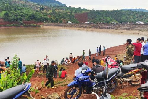 Vụ 3 người trong gia đình đuối nước tử vong: Chủ tịch huyện bị phê bình