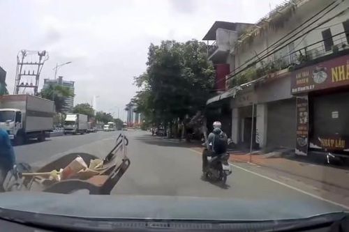 Nóng trên đường: Lái xe ẩu và những cái kết thót tim
