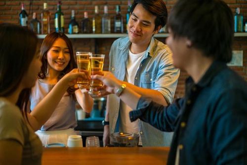 Điều gì xảy ra khi uống bia mỗi buổi tối?