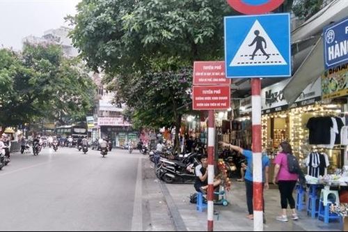 Ngược chiều phố xưa