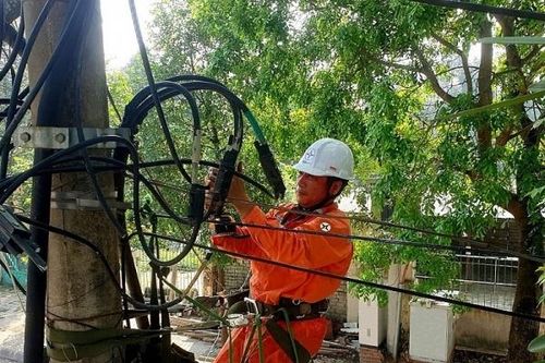 Mực nước các hồ thủy điện nâng lên, Thanh Hóa ngừng việc cắt điện luân phiên
