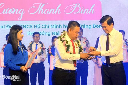 Tuyên dương 165 thanh niên tiên tiến làm theo lời Bác cụm miền Đông Nam bộ
