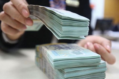 LPBank giảm lãi suất huy động tới 0,8%