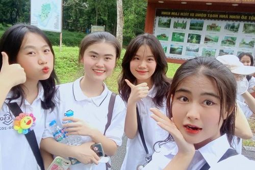 Sĩ tử '2K5' thả lỏng trước ngày 'vượt vũ môn'