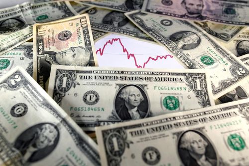 Đồng USD ổn định, nhà đầu tư cân nhắc triển vọng kinh tế