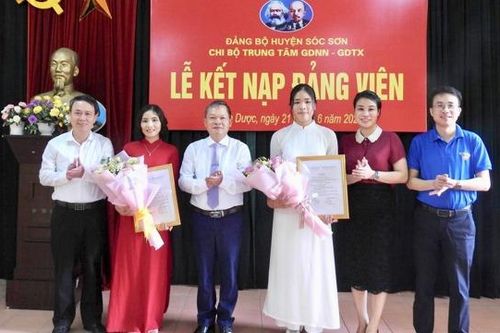 Huyện Sóc Sơn: Ươm mầm những 'hạt giống đỏ' trong trường học