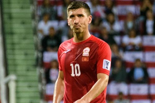 CLB Hà Nội chiêu mộ đội trưởng tuyển Kyrgyzstan, V League nhộn nhịp ngày cuối chuyển nhượng