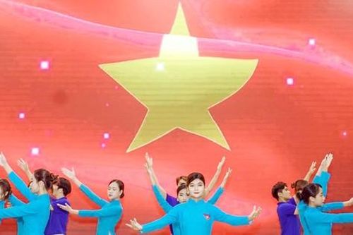 Anh Nguyễn Minh Long làm Chủ tịch Hội Sinh viên trường ĐH Công đoàn