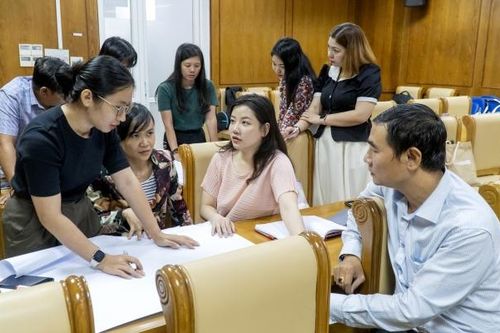 Trang bị kỹ năng phỏng vấn và viết chân dung cho phóng viên nhà báo