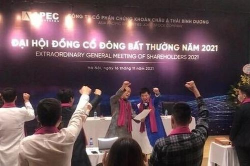 Cổ phiếu nằm sàn la liệt, nhà đầu tư 'tháo chạy' khỏi nhóm Apec