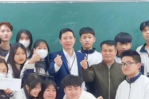 Xúc động thư của thầy hiệu trưởng gửi sĩ tử trước kỳ thi tốt nghiệp THPT Quốc gia