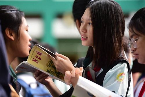 Tranh cãi bài thi 21 trang: 'Độ dài, ngắn không phản ánh chất lượng bài Văn'