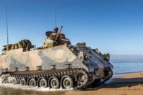 Australia gửi thêm xe bọc thép, giao tranh ở phía đông Ukraine vẫn ác liệt