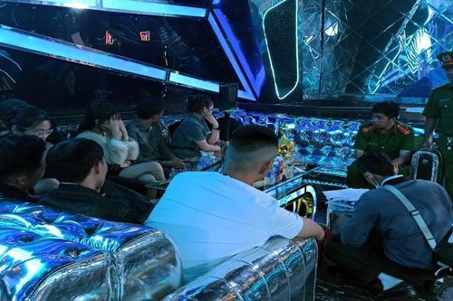 26 người bị phát hiện dương tính trong quán bar ở Lâm Đồng