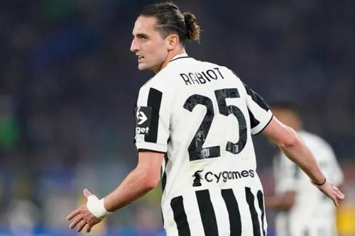 MU nối lại đàm phán với tiền vệ Adrien Rabiot