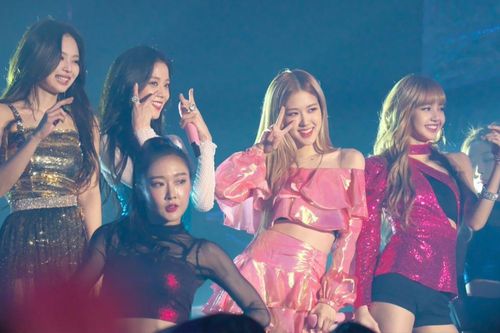 Bí kíp 'săn' vé concert BLACKPINK tại Hà Nội: Cần chuẩn bị những gì?