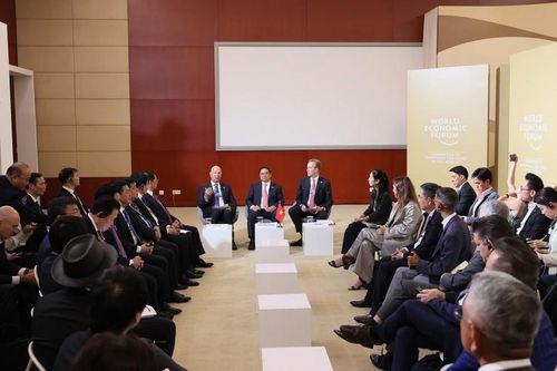 Cộng đồng doanh nghiệp WEF: Việt Nam là một trong những điểm sáng phục hồi kinh tế của khu vực