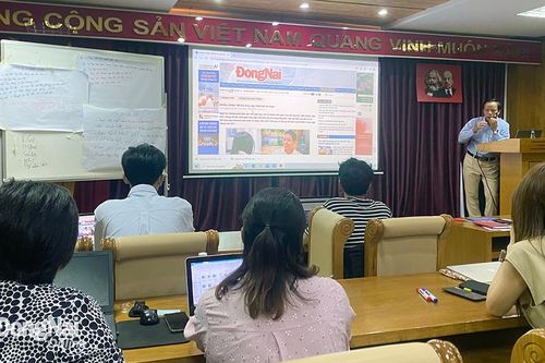 Đa dạng đối tượng, nội dung phỏng vấn đáp ứng nhu cầu bạn đọc