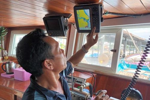 Chuyện đánh cá giữa Biển Đông