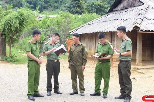 Chuyển hóa địa bàn trọng điểm phức tạp về an ninh trật tự