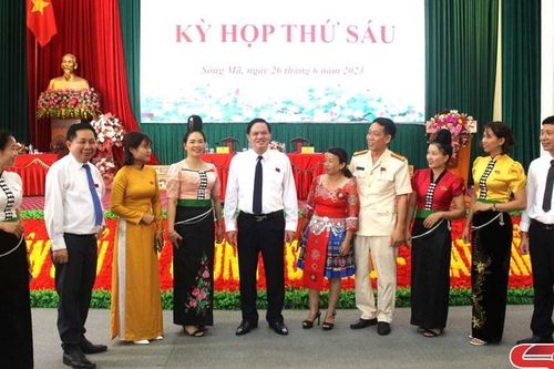 Kỳ họp thứ sáu HĐND huyện Sông Mã khóa XXI