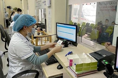Căn cước công dân gắn chíp thay thẻ BHYT giấy