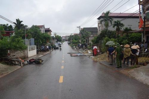 Mâu thuẫn trong đám giỗ, một người bị đâm chết