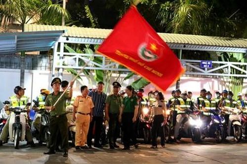 TPHCM: Ra quân các đội hình Nhân dân tuần tra và phát động cao điểm phòng, chống tội phạm
