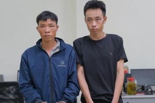 Đón lõng bắt hai đối tượng cùng 10 bánh heroin tại khu vực biên giới